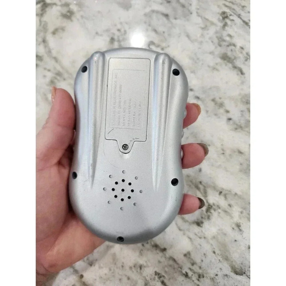 HANDHELD Electronic GAME Texas Hold 'Em WORLD Series of POKER Excalibur - Picture 2 of 3